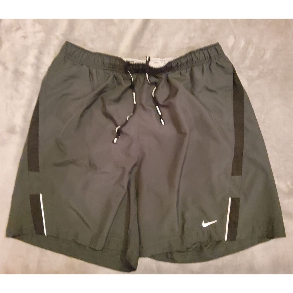 #576  Excellent Pre-Loved Condition Men's Nike Running Shorts Size XL